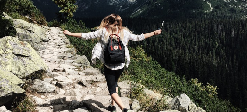 woman hiking for exercise on phentermine