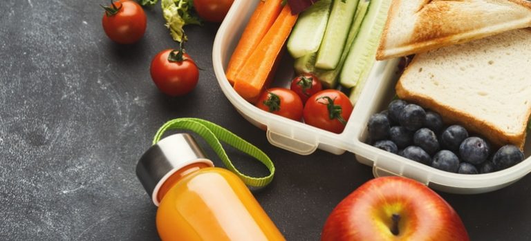 Ahorrar dinero y reducir cintura: 3 recetas fáciles para llevar la comida al trabajo