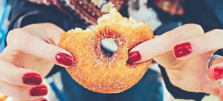 ¿Ha comido demasiado? 10 formas para sentirse mejor